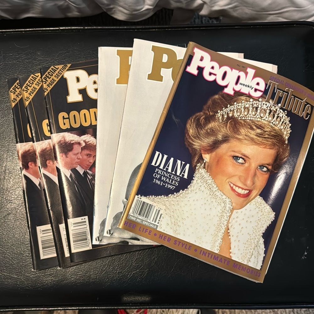 Collectors item People magazine of Princess Diana. All from 1997.